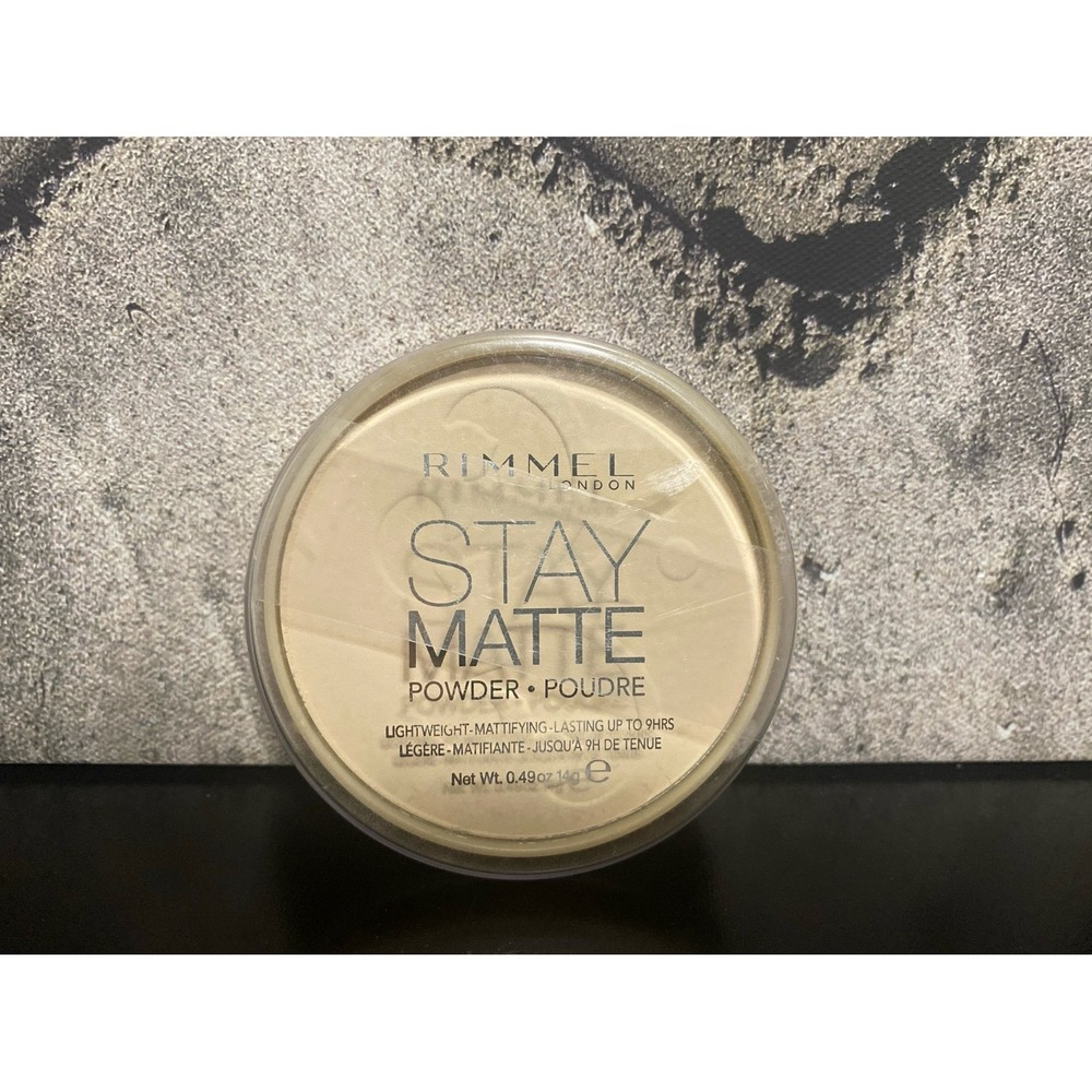 Rimmel Stay Matte Powder‎ lasts 9 hours, Transparent shade